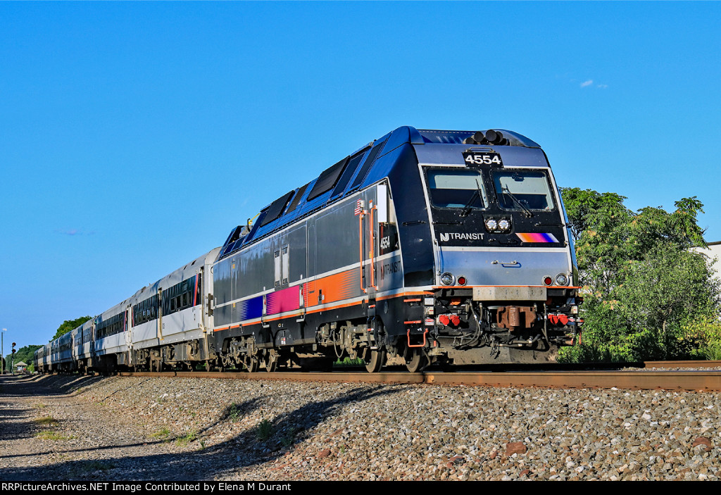 NJT 4554 on train 5441